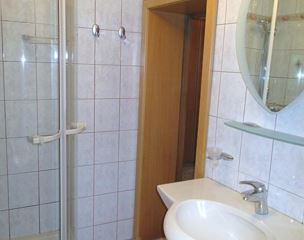 Doppelzimmer mit Dusche / WC im Zimmer