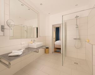 Camera doppia, doccia o bagno, WC
