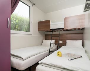 Mobile home, separate toilet and shower/bathtub, sauna