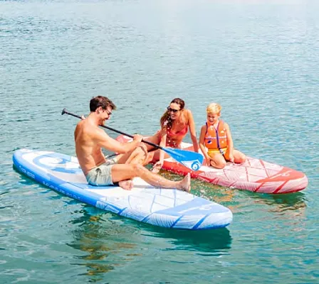 wassersport-familie-am-ossiacher-see