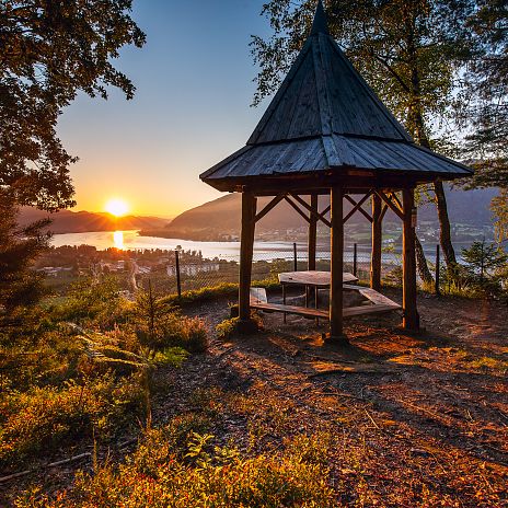 Pavillon Peterlewand Ossiacher See Herbst