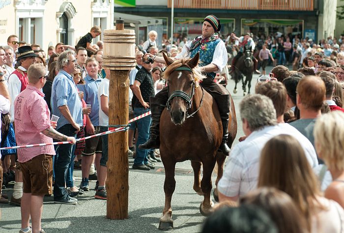 Kufenstechen in Nötsch