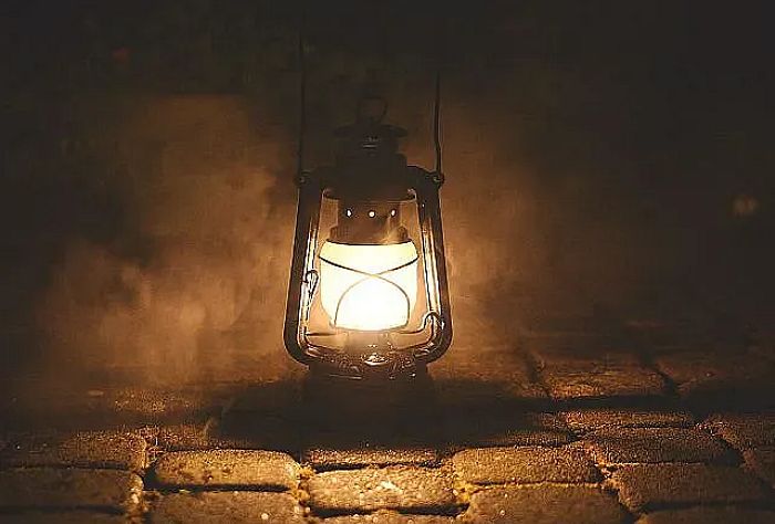 lamp-pixabay_1920