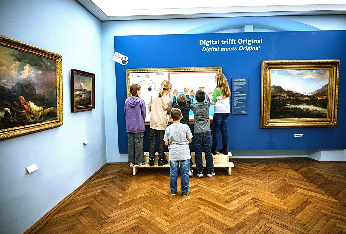 00000068647_Paracelsusbueste-im-Villacher-Stadtmuseum_Region-Villach-Tourismus-GmbH_Adrian-Hipp
