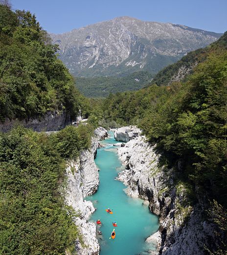 kayaking-soca-river-original-www-slovenia-info-ales-fevzer-12