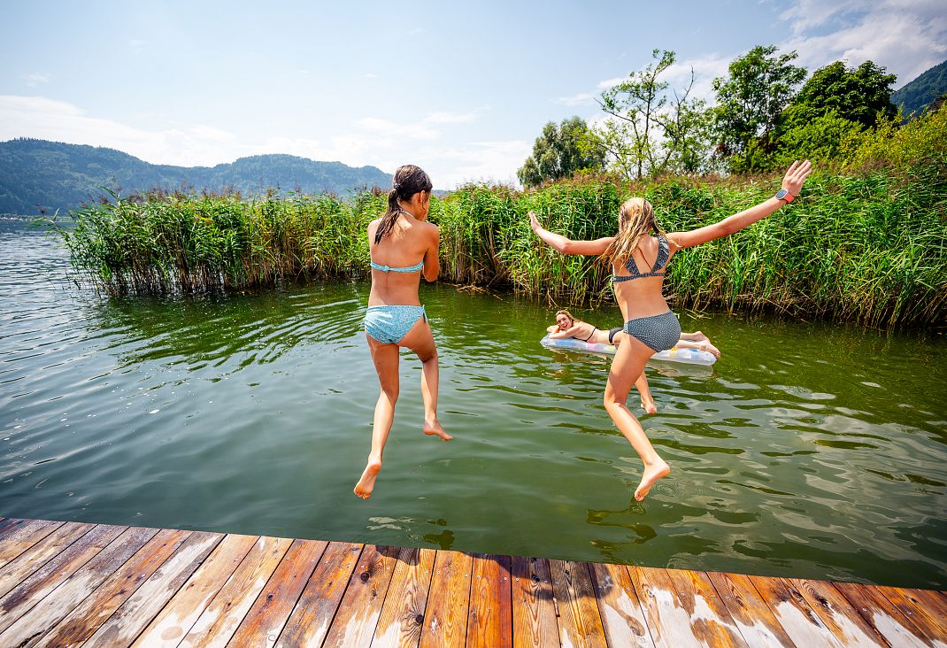 spass-mit-der-familie-im-seebad-bodensdorf-1